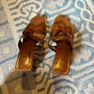 Lightly worn Zara brown leather heeled sandals. Good shape just too big.